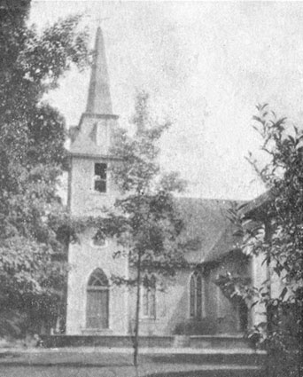 old black and white photo of Lincoln Baptist Church in Walworth, NY